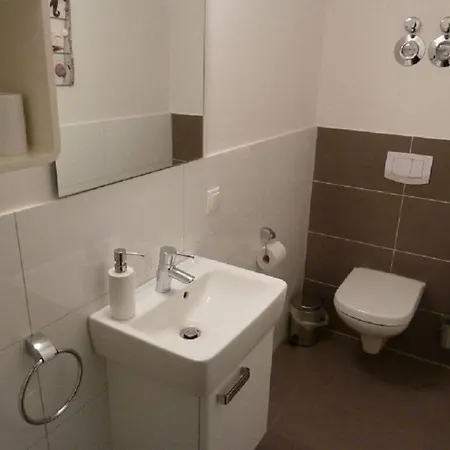 Hohe Lith 4 09 Modern Retreat בית נופש *